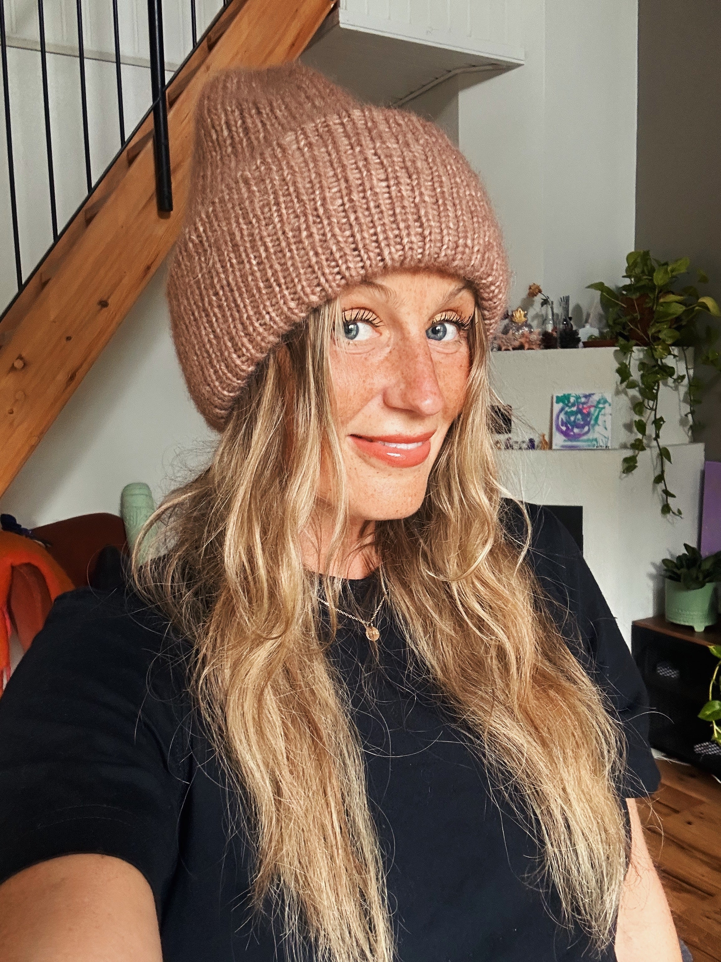 Neuleohje / Be My Fluffy Chunky Beanie-pipo